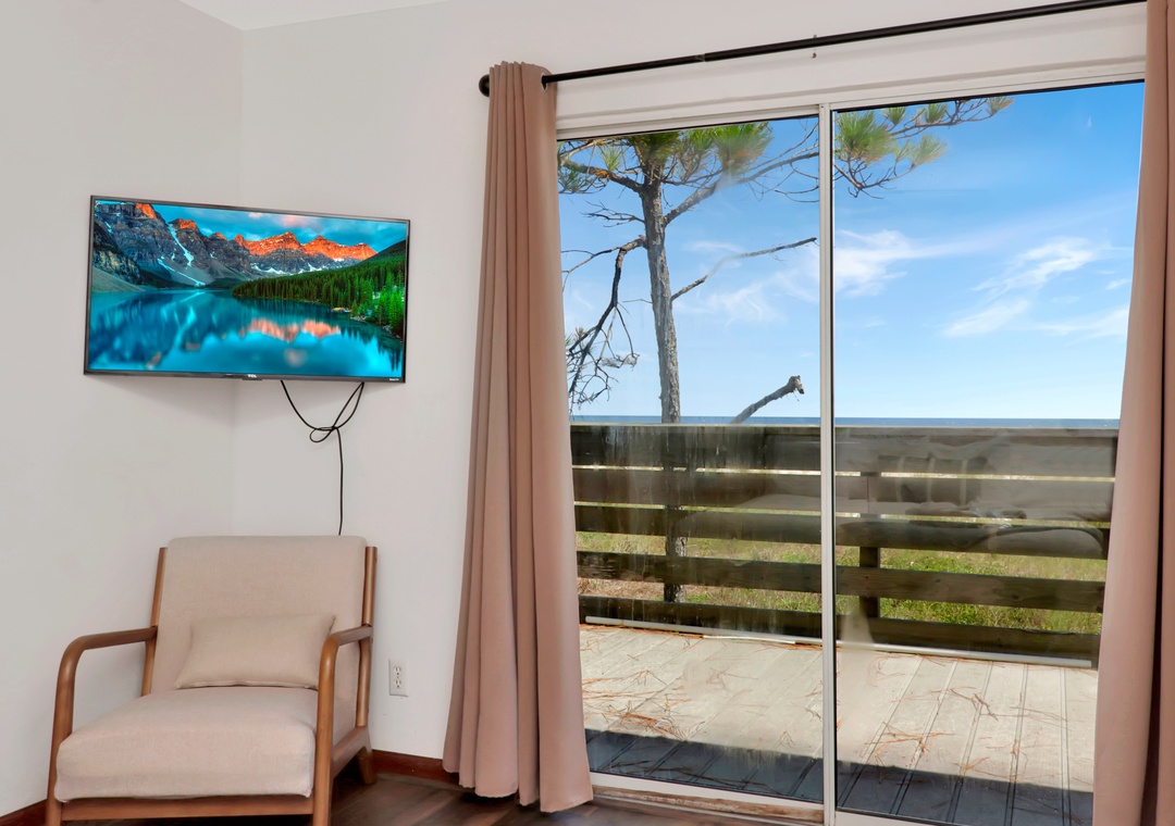 Guest Bedroom - Beach Front Deck View
