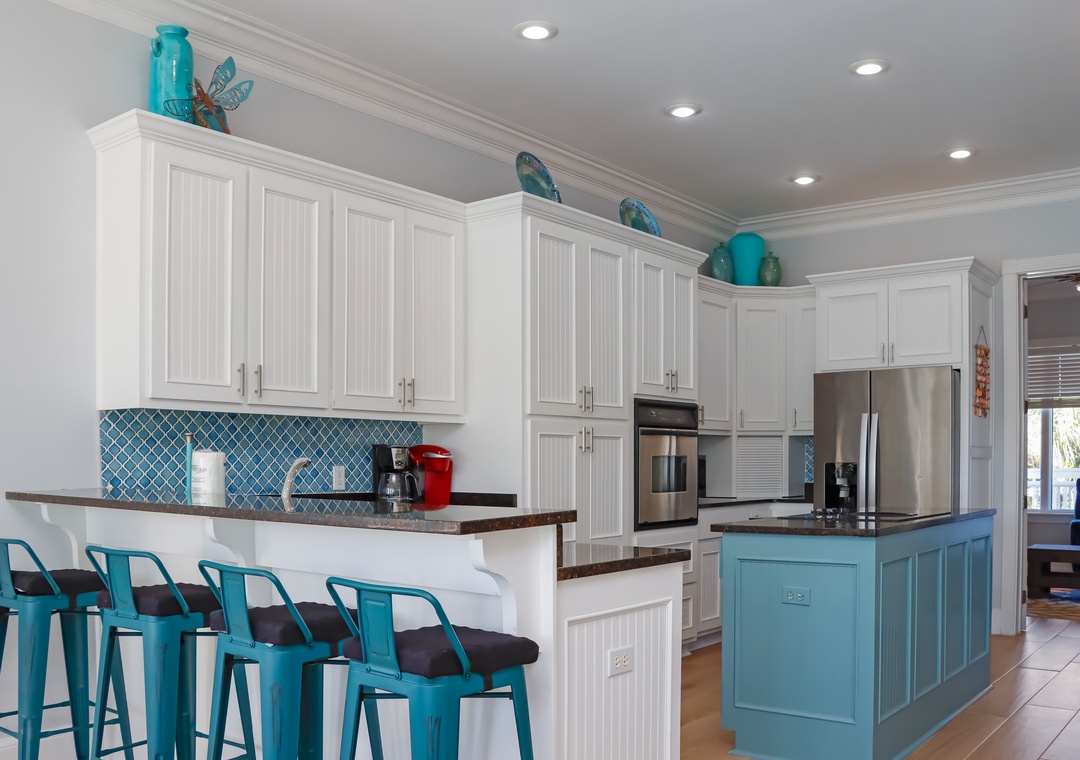 Kitchen - Bar Seating