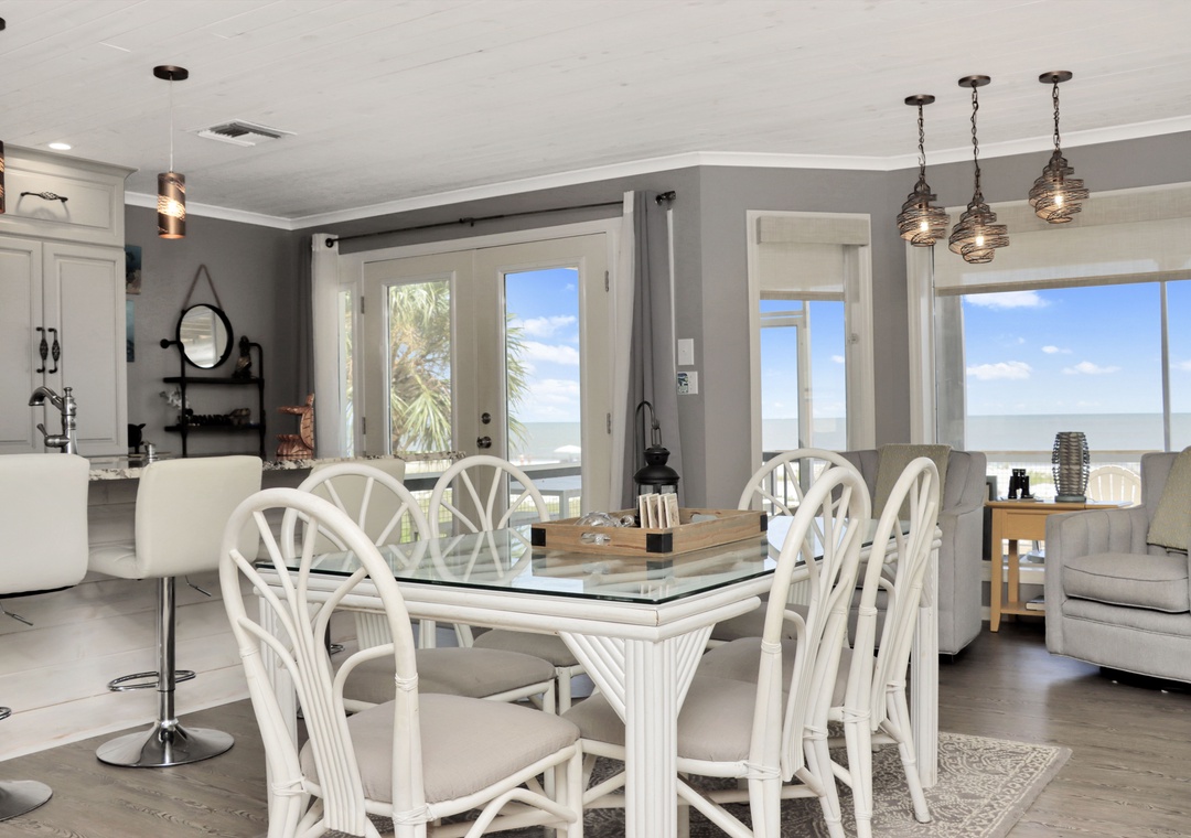 Beach Front Dining and Sitting Area