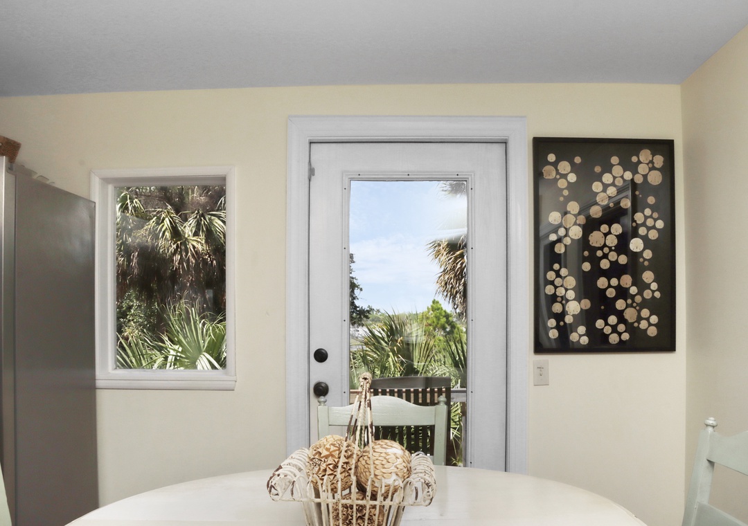 Additional Dining with Lagoon View