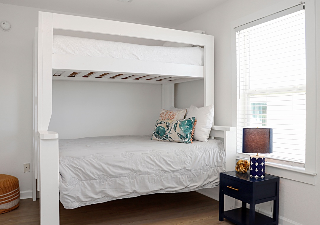 Upstairs Bunk Room with Twin Over Double