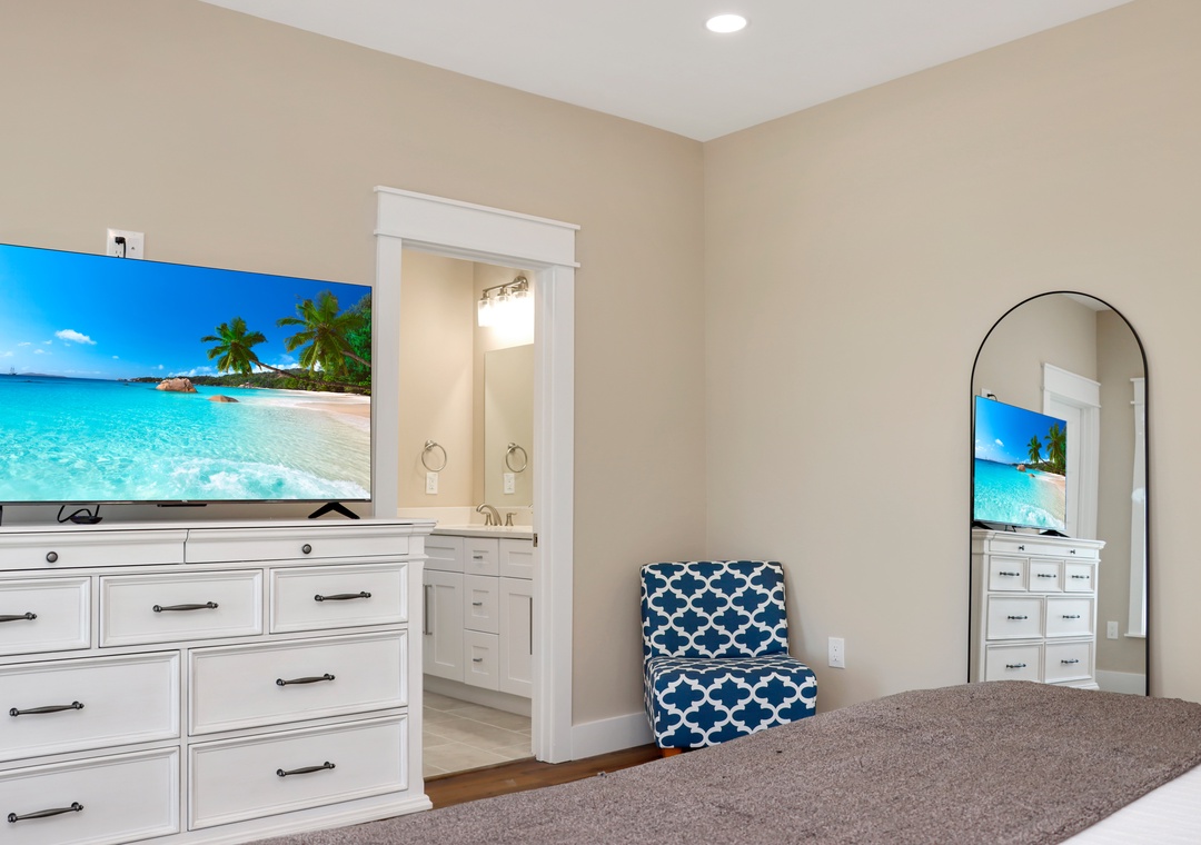 Bedroom 3 with TV and Master Bathroom