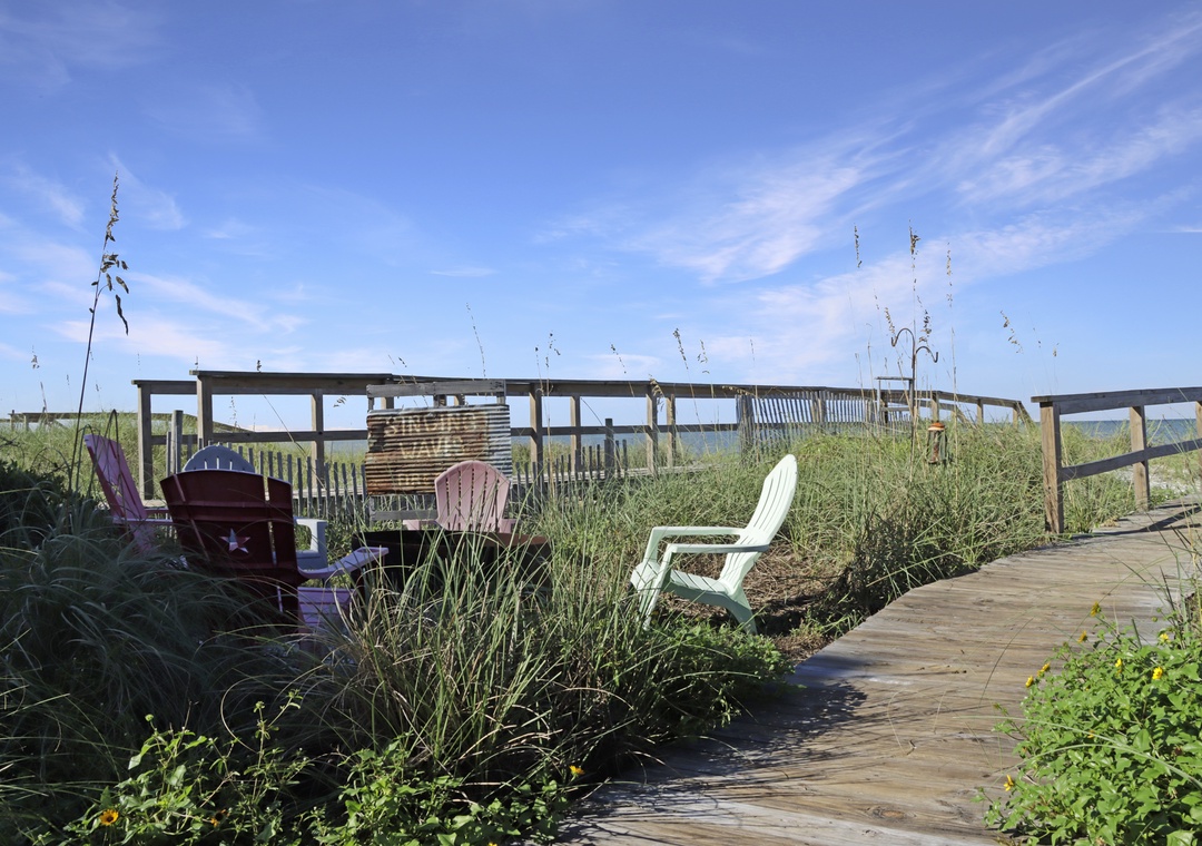 Singing Waves Beachside Fire Pit