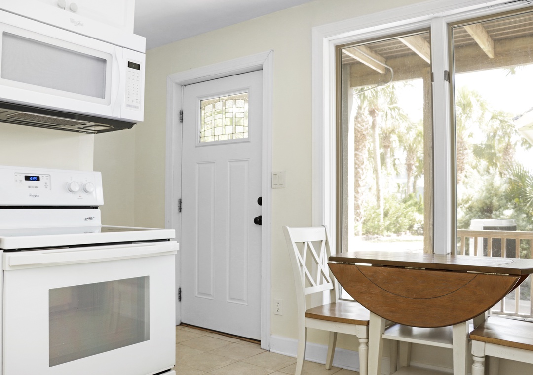 Small Dining in Kitchenette