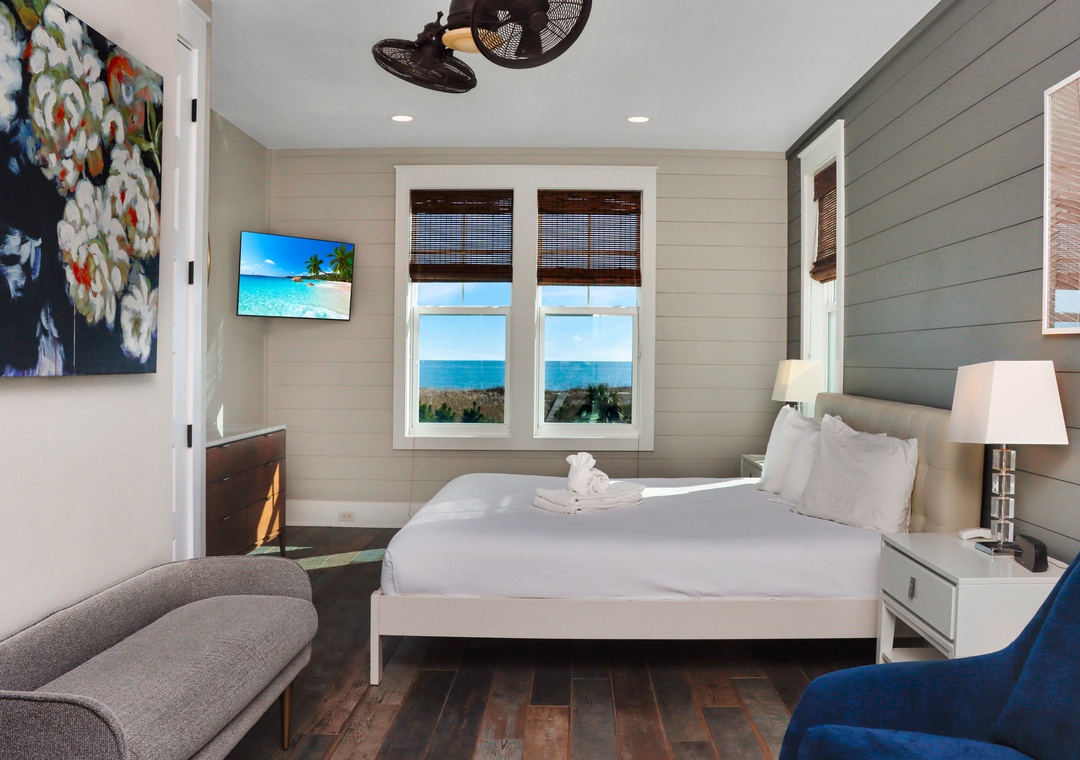 Bedroom 6 - Beachfront Master Bedroom