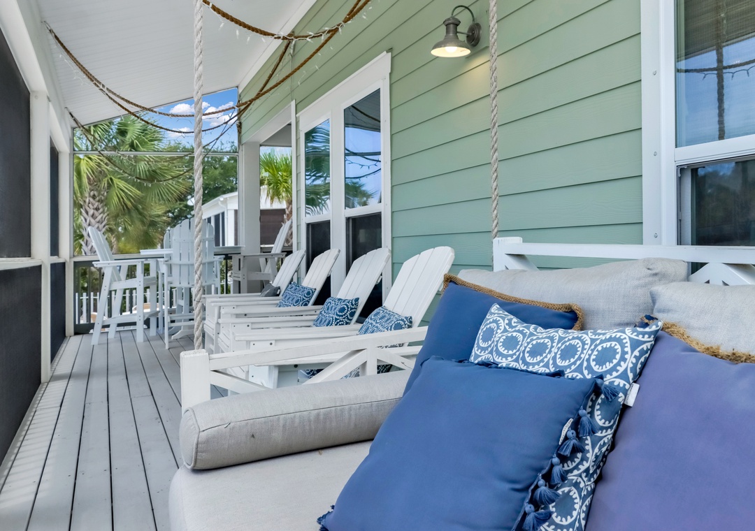 Screened Porch on Beach Side