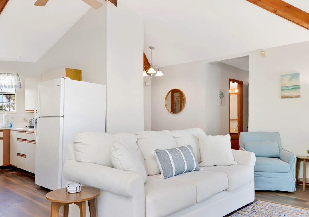 Living Room, Kitchen and Full Bathroom