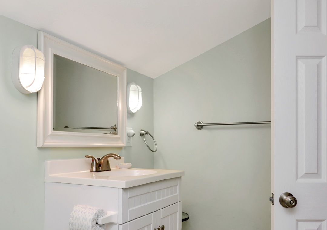Bedroom 3 - Half Bathroom