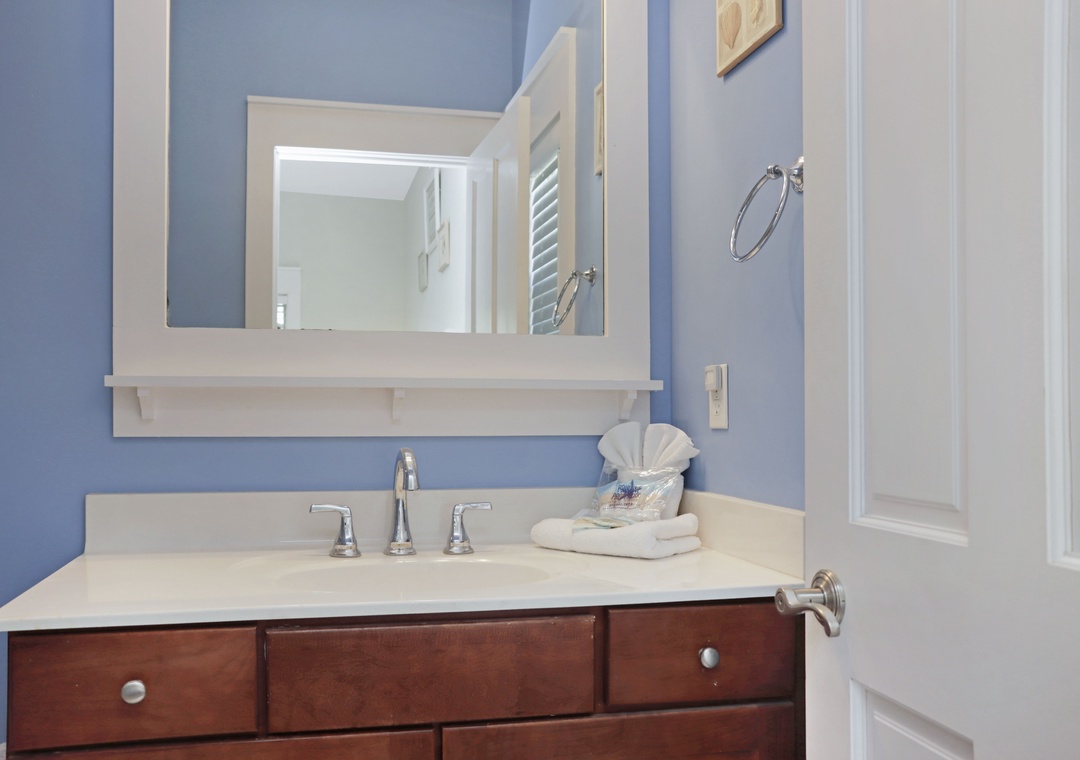 Bedroom 1 - Full Bathroom