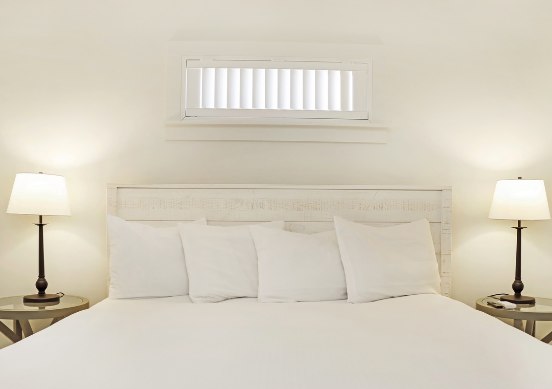 Bedroom 1 - King Bedroom