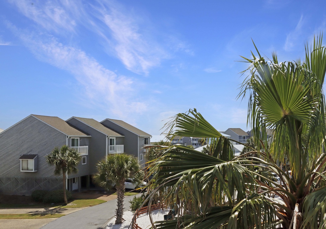Bedroom 3 - Deck View