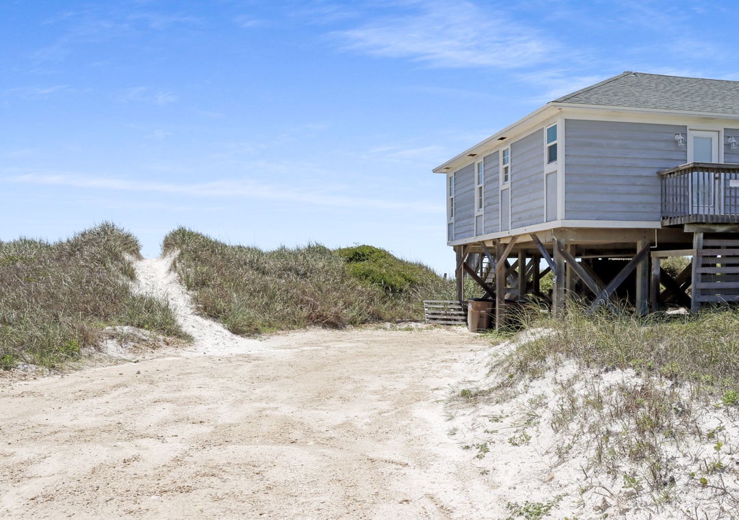 Driveway and Pathway to the Beach