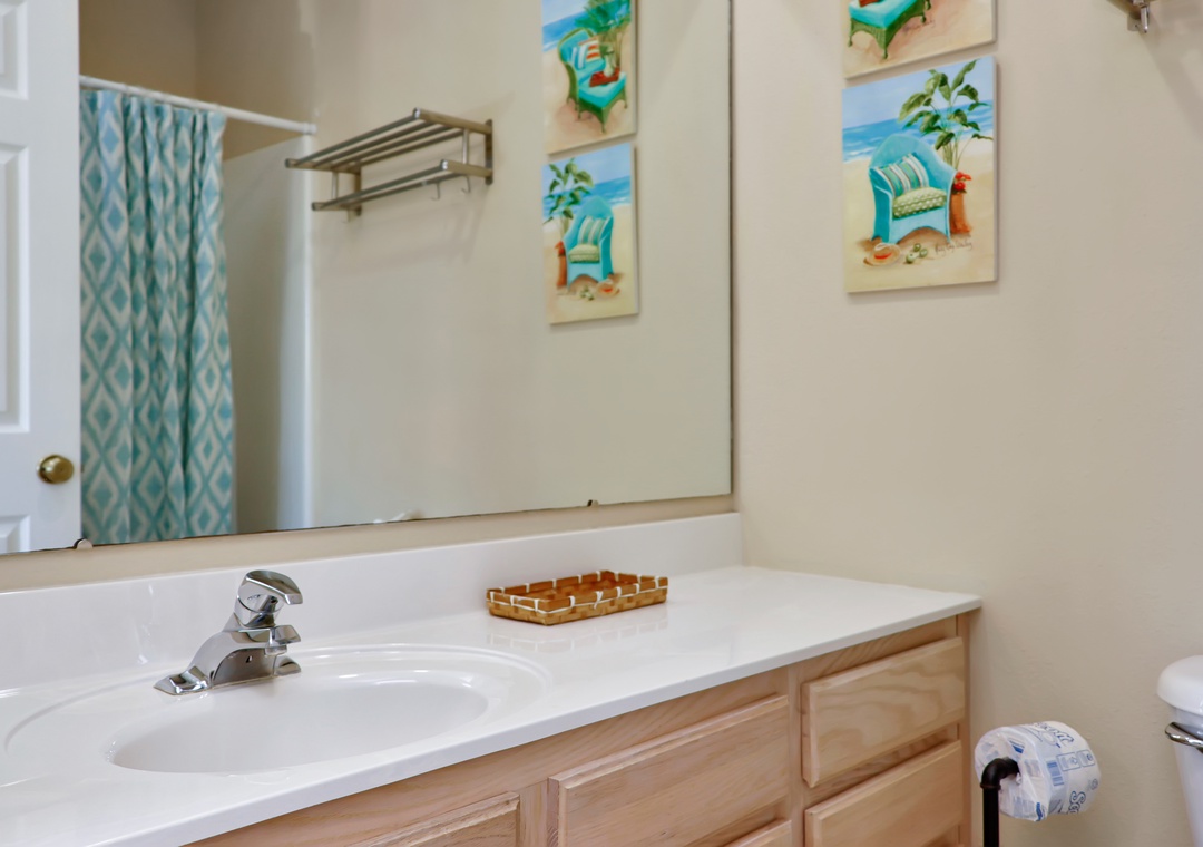 Bedroom 1 - Full Bathroom