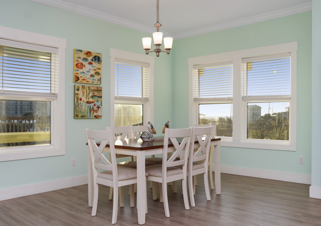 Dining Area (1)