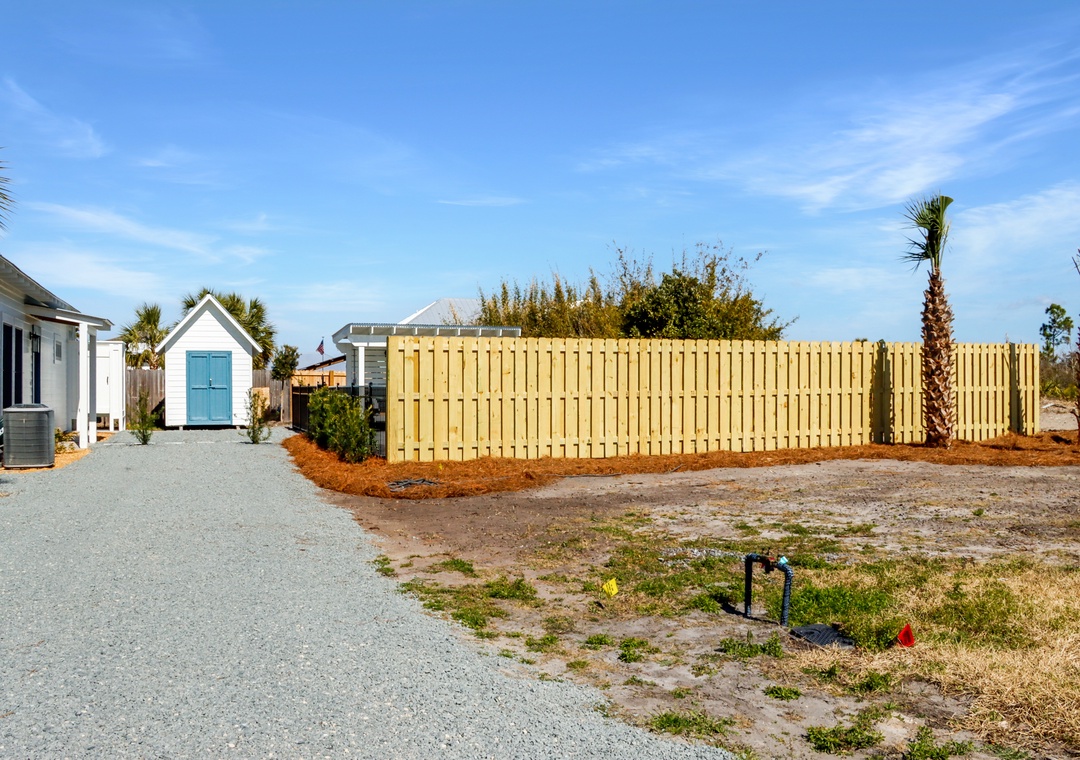 Privacy Fence Around Pool