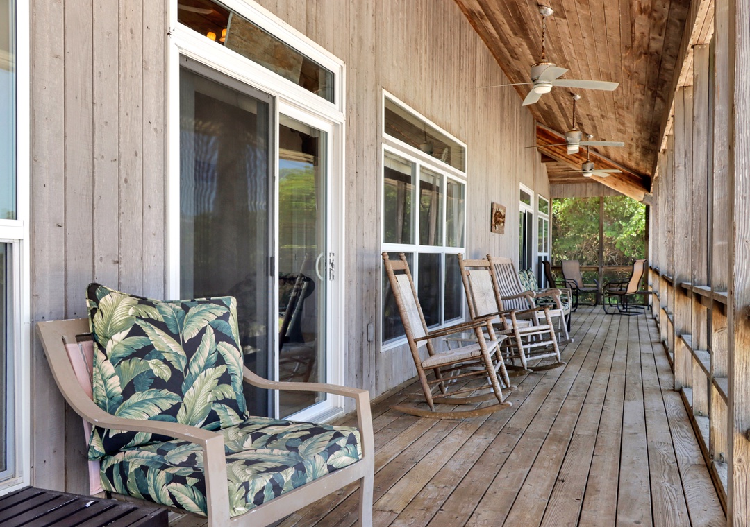 Screened Front Porch