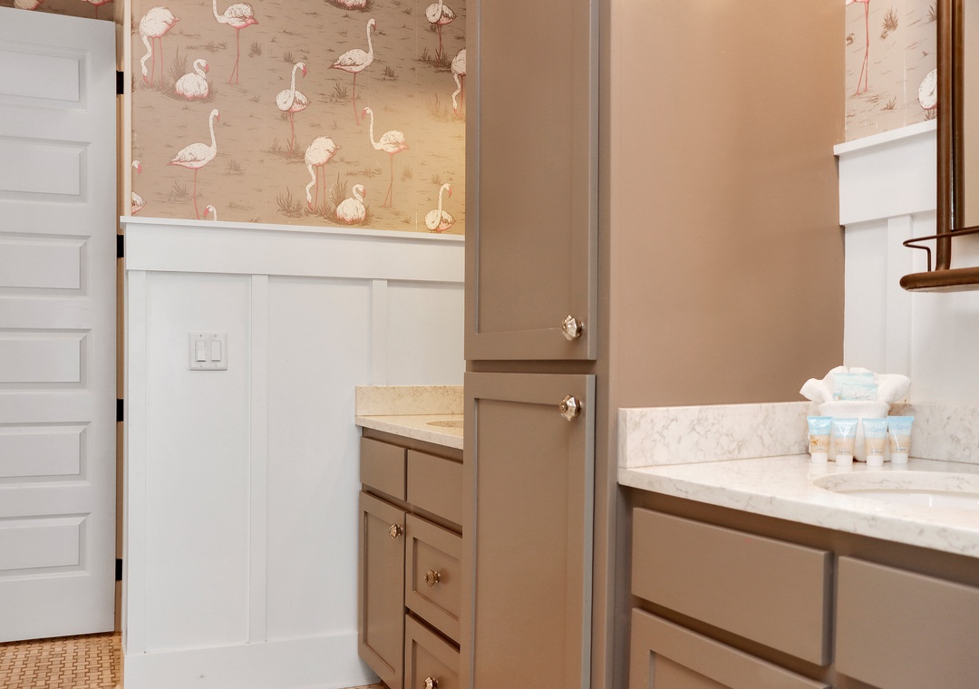 Bedroom 6 - Master Bathroom