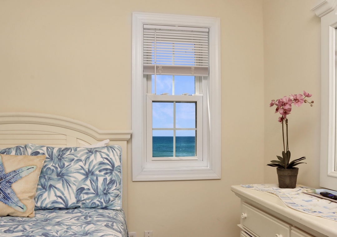 Bedroom 3 - Gulf View