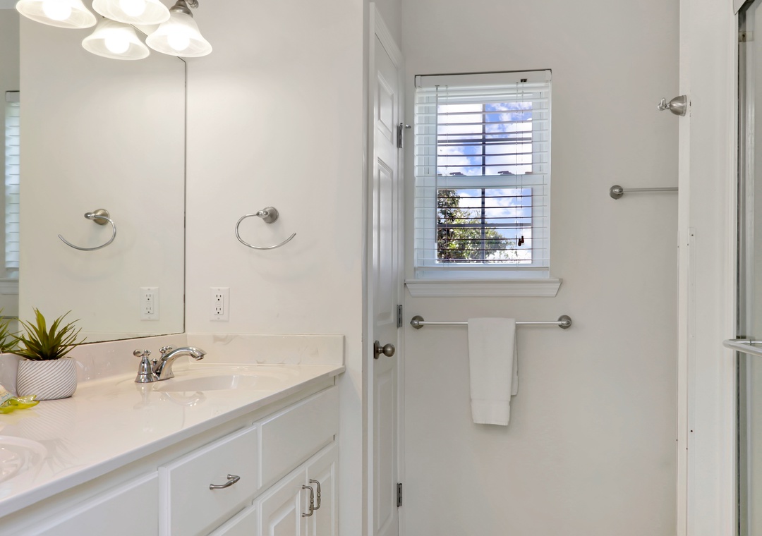 Bedroom 3 - Master Bathroom with Shower