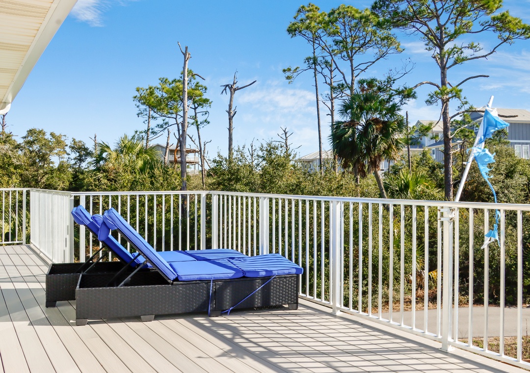 Beach View Deck with Loungers