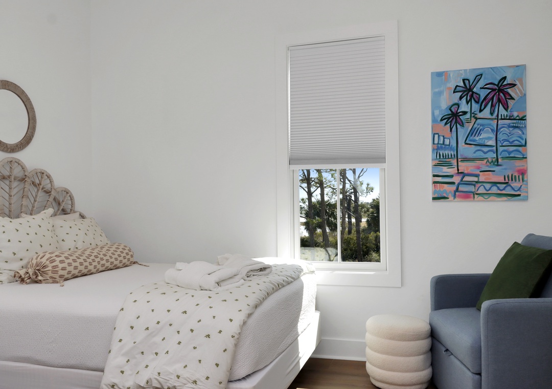 Bedroom 2 - Reading Corner with Bay View