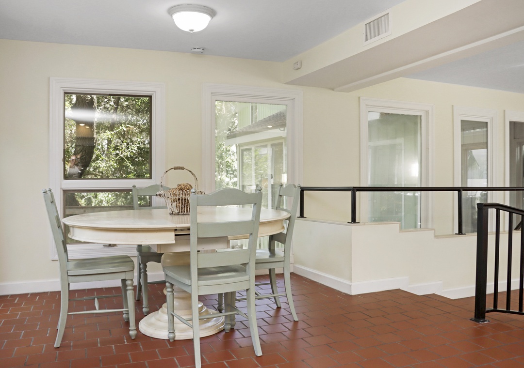 Additional Dining in Kitchen