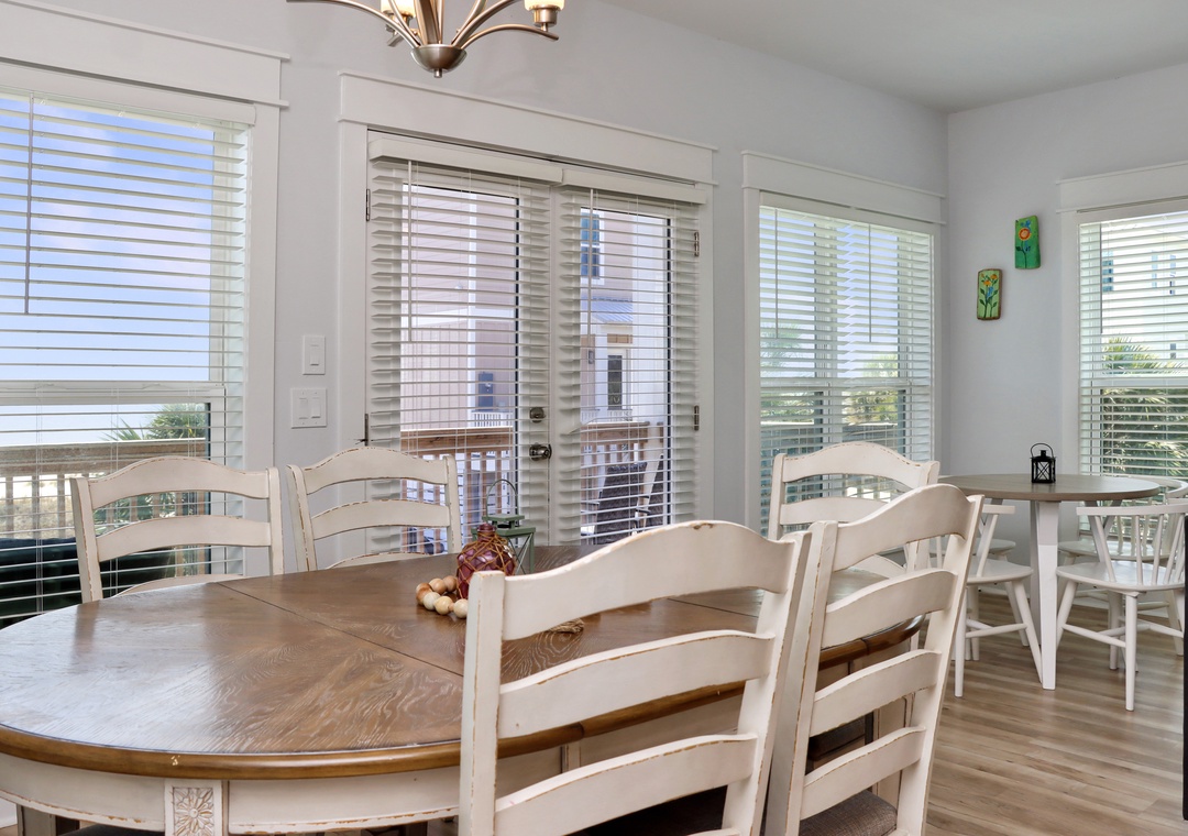 Beachside Dining for Ten