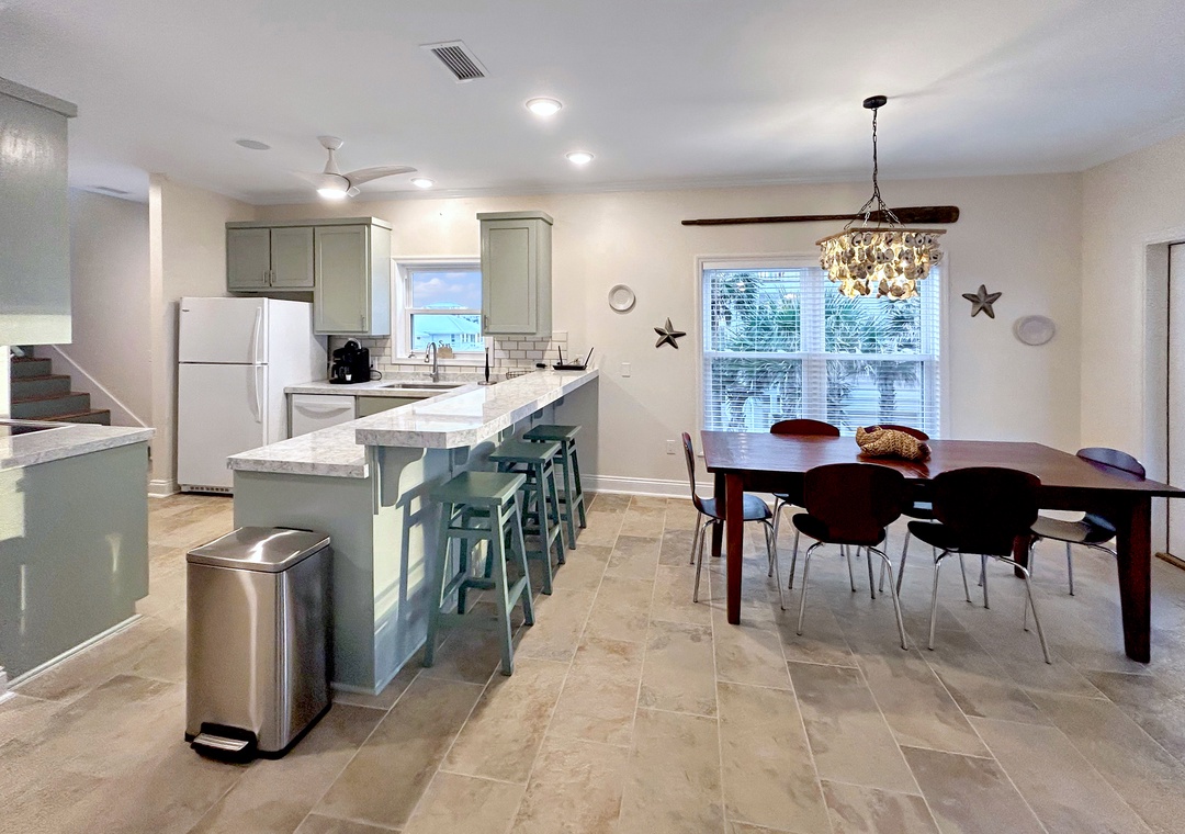 Dining Area/Kitchen