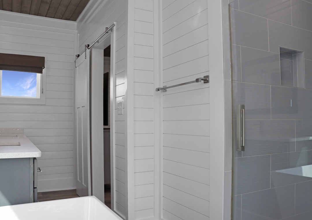 Bedroom 4 - Master Bathroom with Shower
