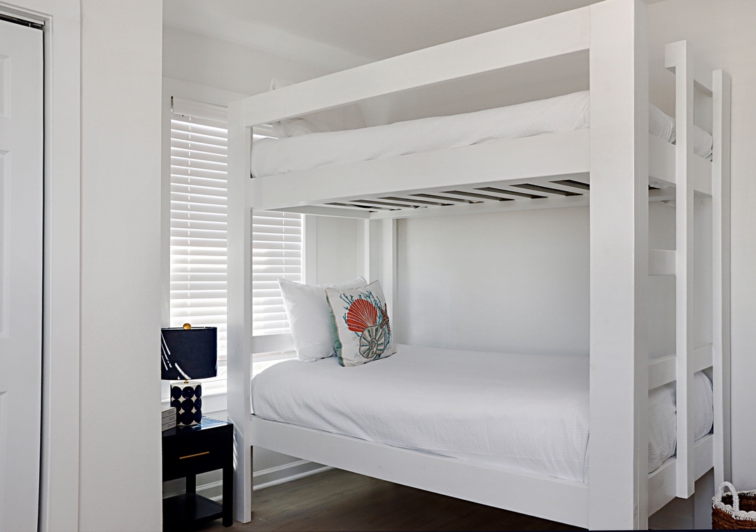 Bunk Room with Twin Bunk Set