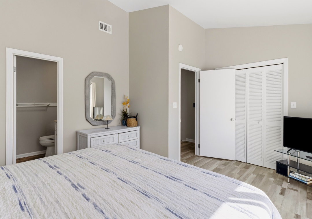 Seaclusion Master Bedroom 4