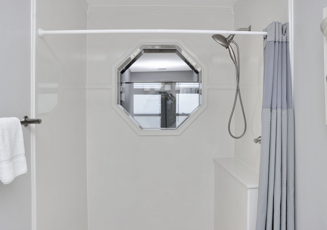 Bedroom 3 - Master Bathroom Shower with Beach View