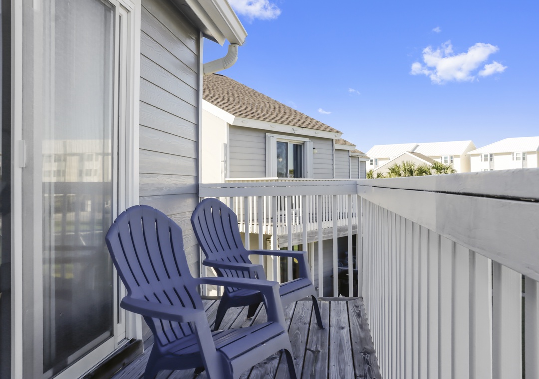 Bedroom 2 - Small Deck