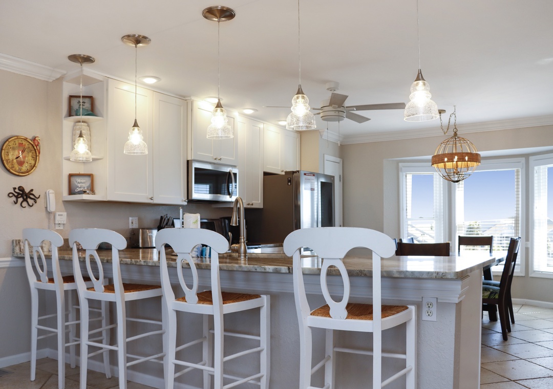 Kitchen Bar and Dining Space