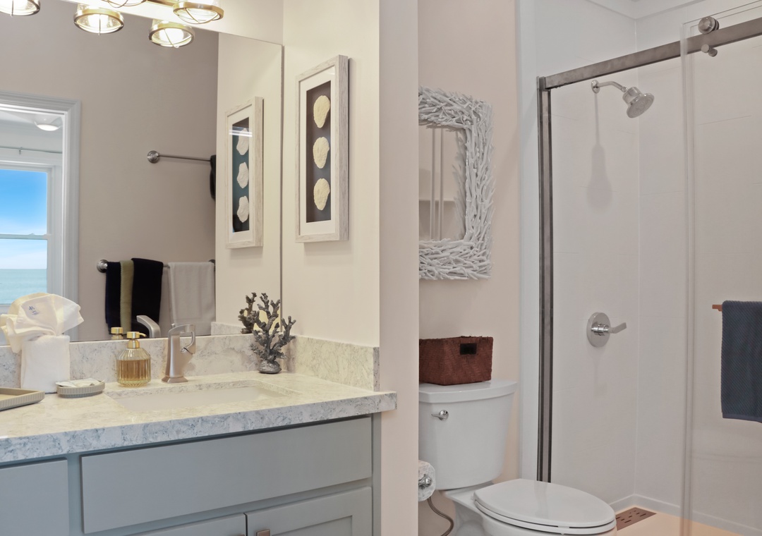 Bedroom 4 - Master Bathroom