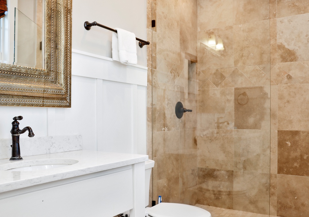 Bedroom 4 - Master Bathroom