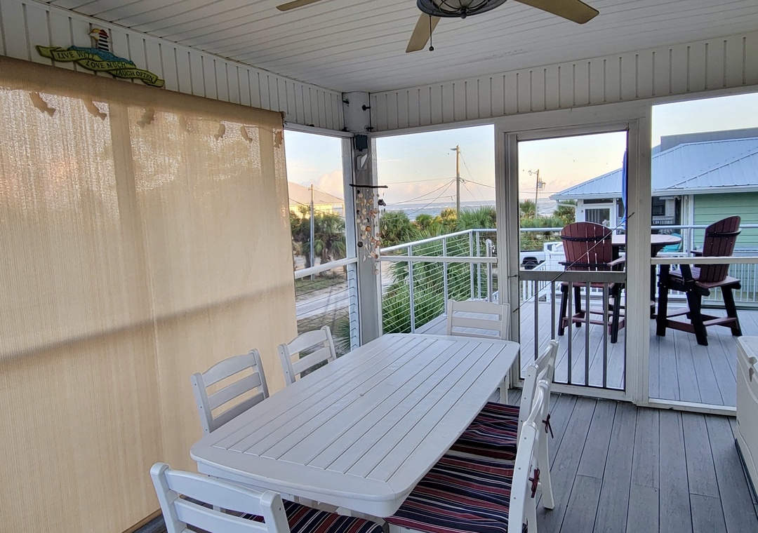 Gulf View Screened Deck