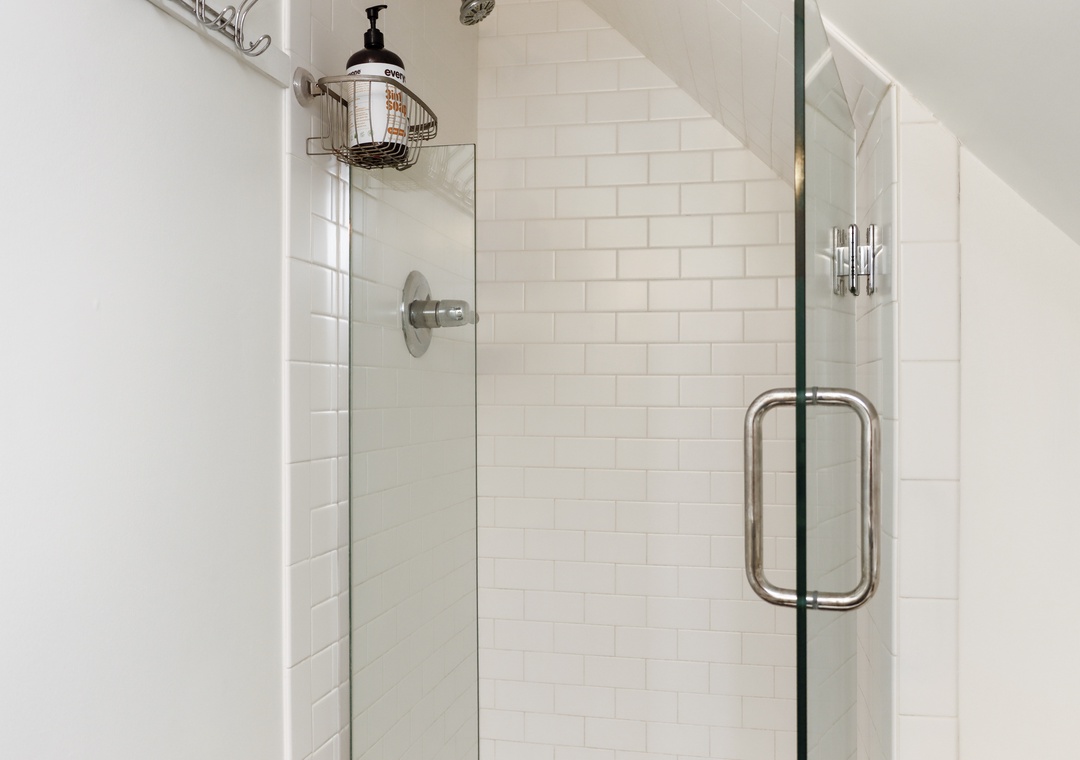 Full Bathroom Shower - Upstairs