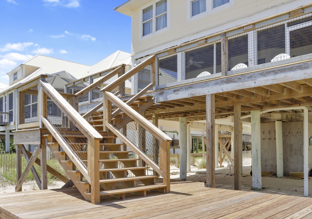 Access from Beach Front Deck to Patio