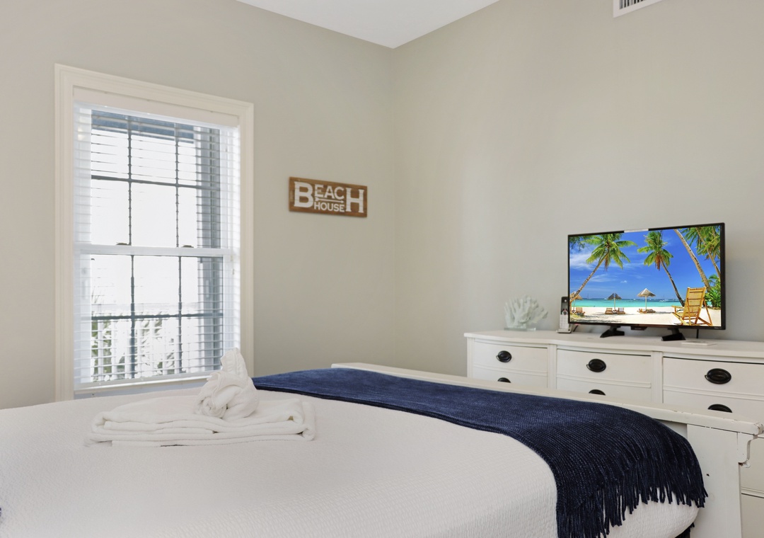 Bedroom 2 with TV
