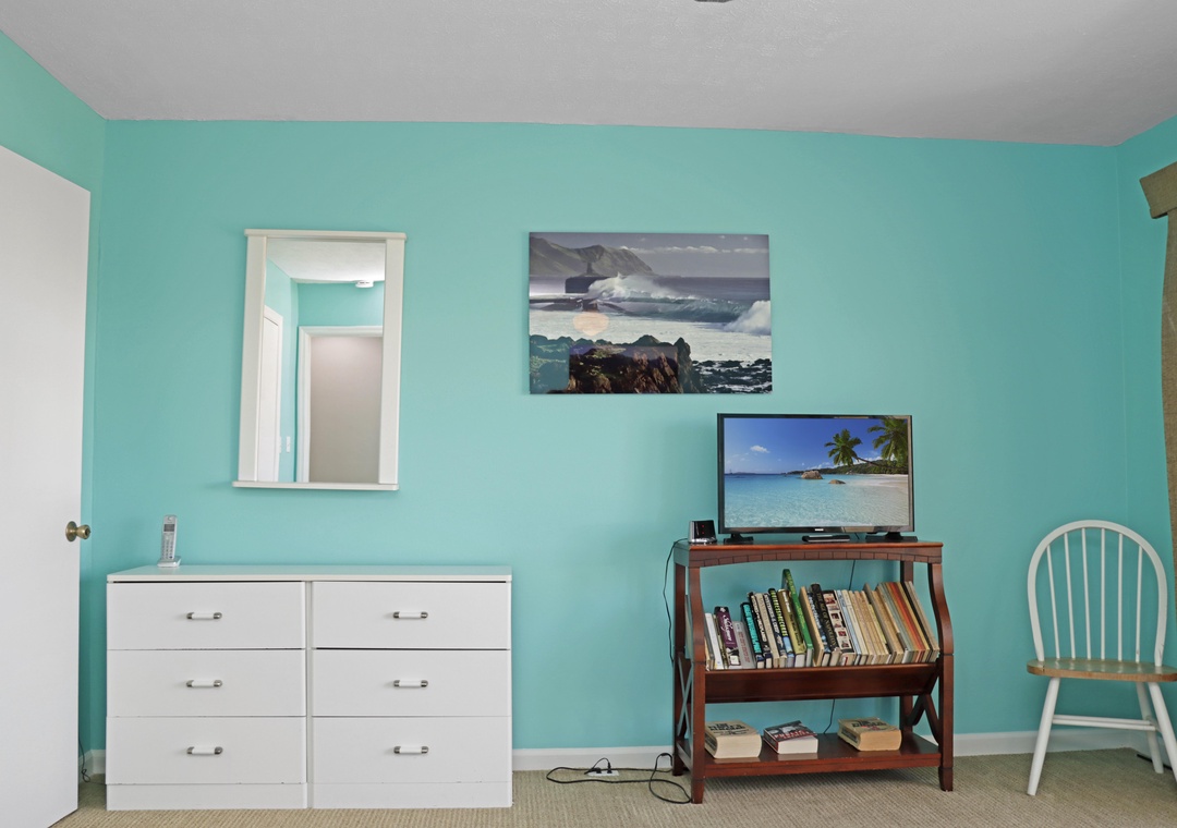 Bedroom 3 with TV