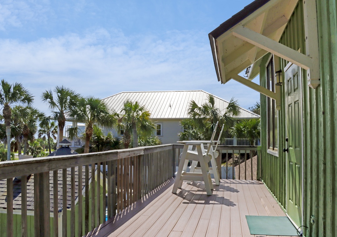 Top Floor Deck with Beach Views