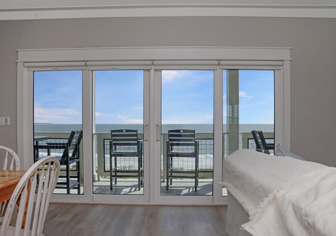 Living Area - Beach View