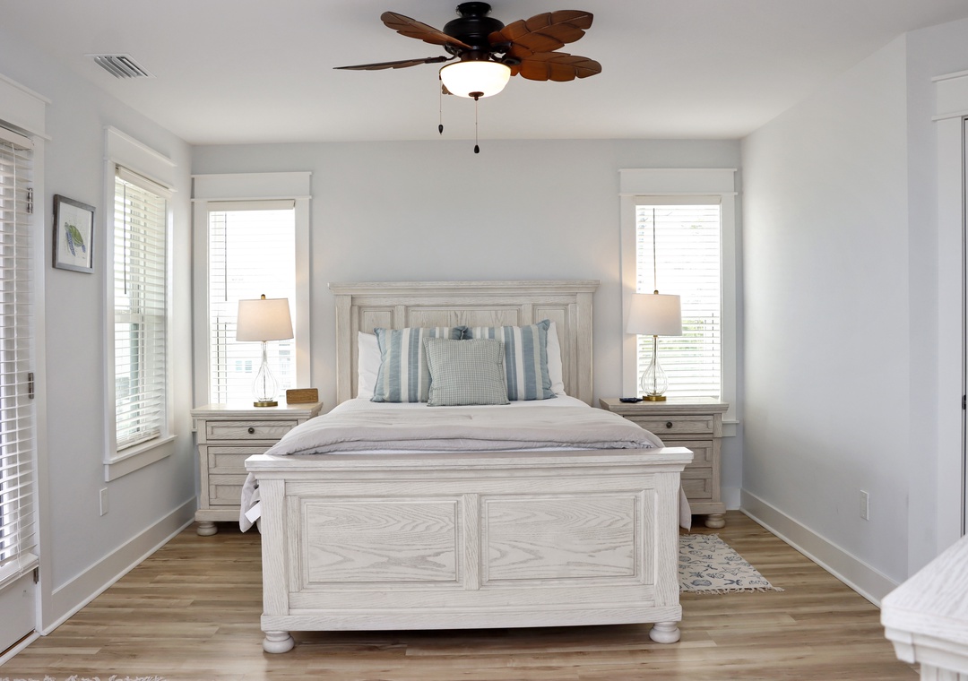 Bedroom 5 - Beachside Master Bedroom
