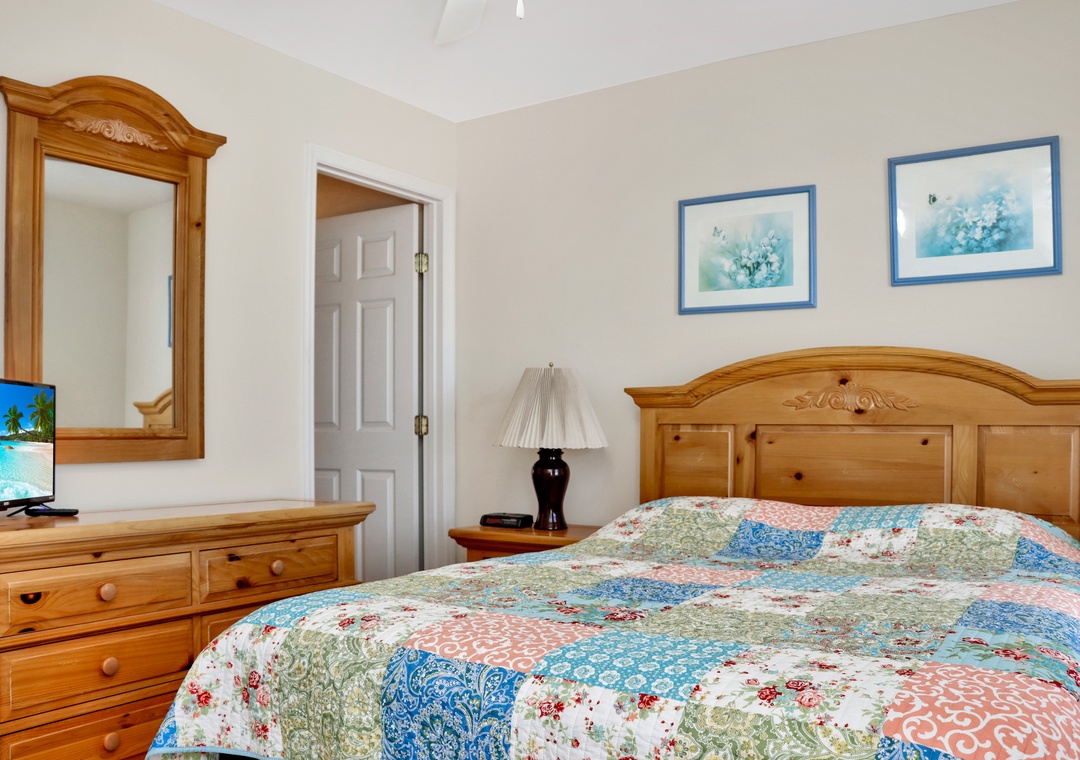 Master Bedroom 2 with Queen Bed and Private Bathroom