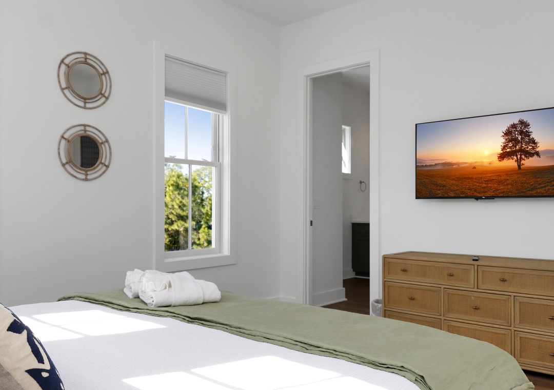 Bedroom 3 with TV and Master Bathroom