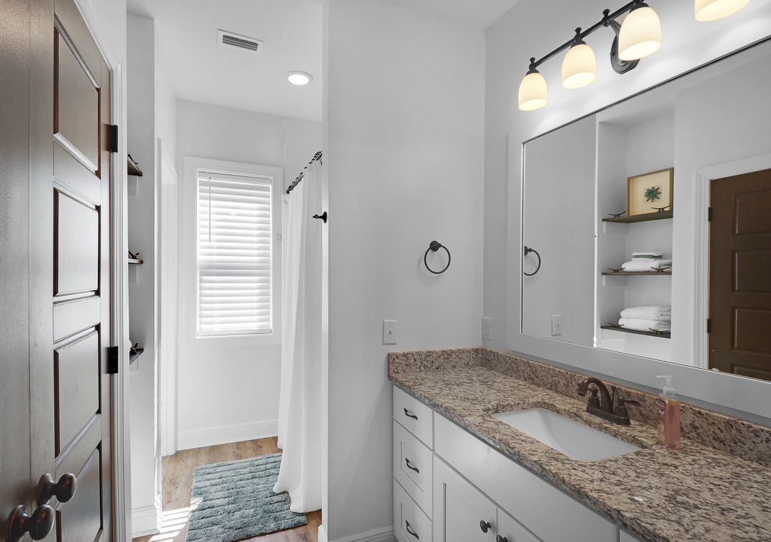 Shellfish Cottage Master Bathroom