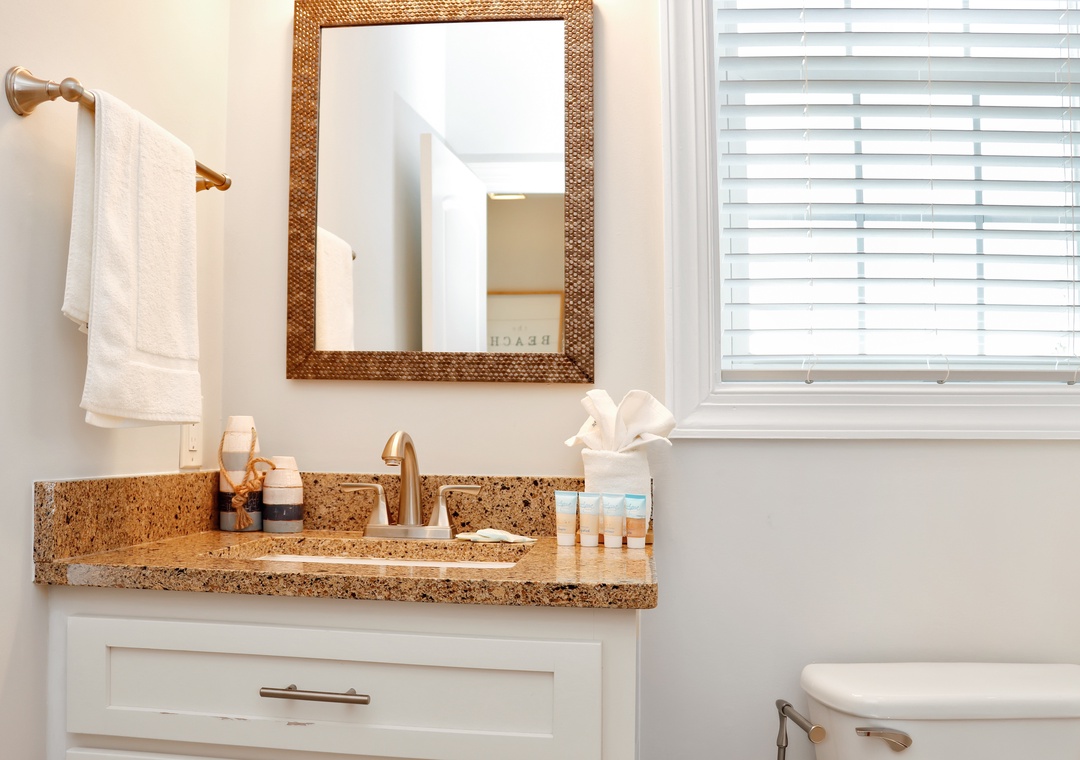 Full Bathroom - First Floor