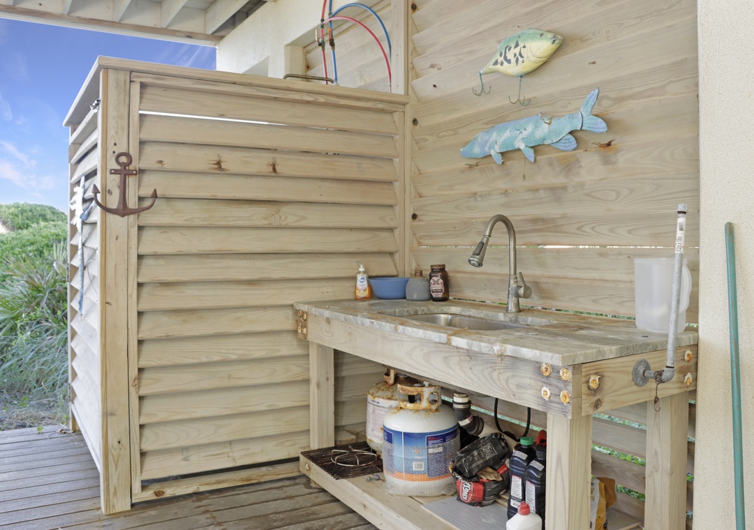 Fish Cleaning Station