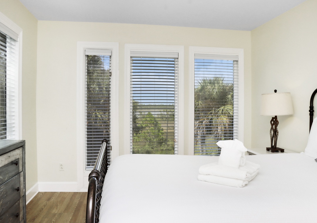 Bedroom 4 with Lagoon View